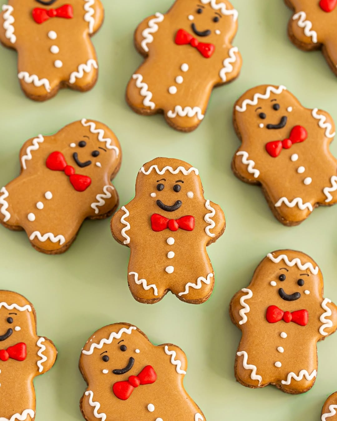 Biscoitos decorados em formato de ginger